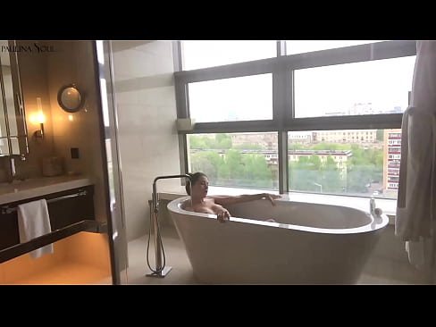 ❤️ En fantastisk babe som lidenskapelig rykker av seg fitta på badet ☑ Russisk porno ved no.bestsexporno.ru ❌️❤